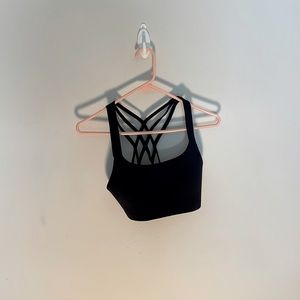 *Lululemon Sports Bra* 6 B/C comfy!